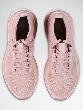 Lululemon Women's Chargefeel Mid sneakers #athletic #lululemon
New in box